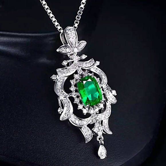 Emerald Green Sterling Silver Crystal Pendant Charm Necklace - Picture 3 of 5